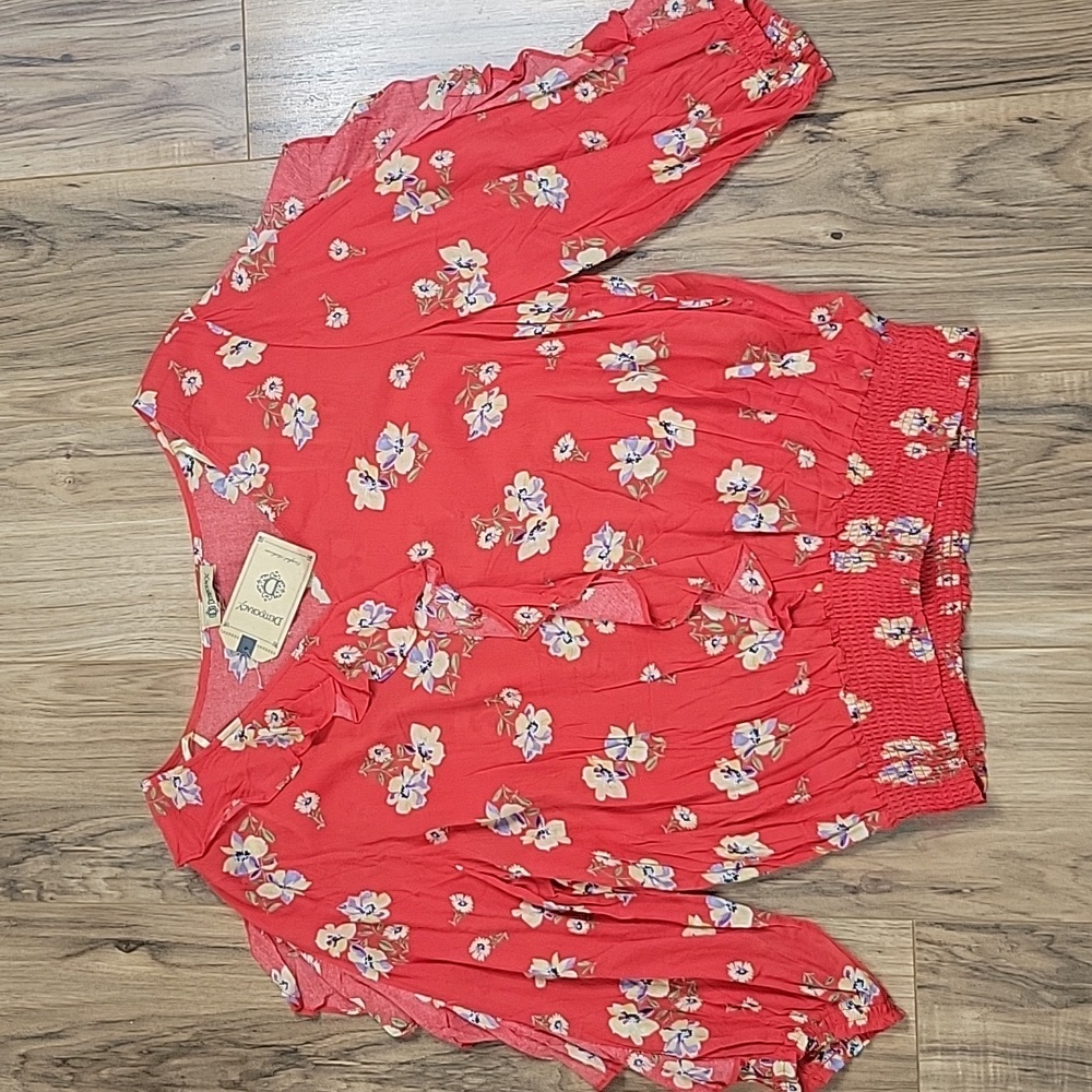 Democracy Red Floral Ruffle Blouse - Picture 6 of 9